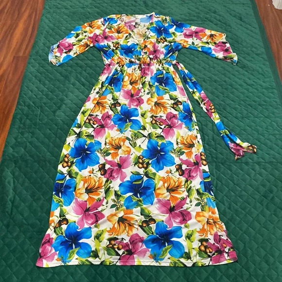 Long Floral Maxi Dress  by Seven Island - Size Large - Picture 2 of 11